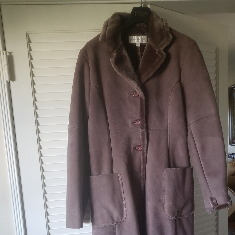 Full length coat with fur